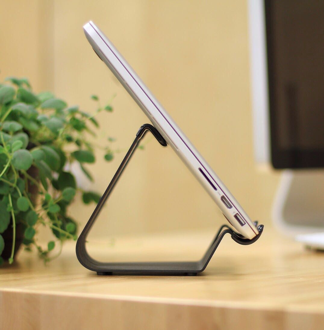 Small iPad & Tablet Stand Black