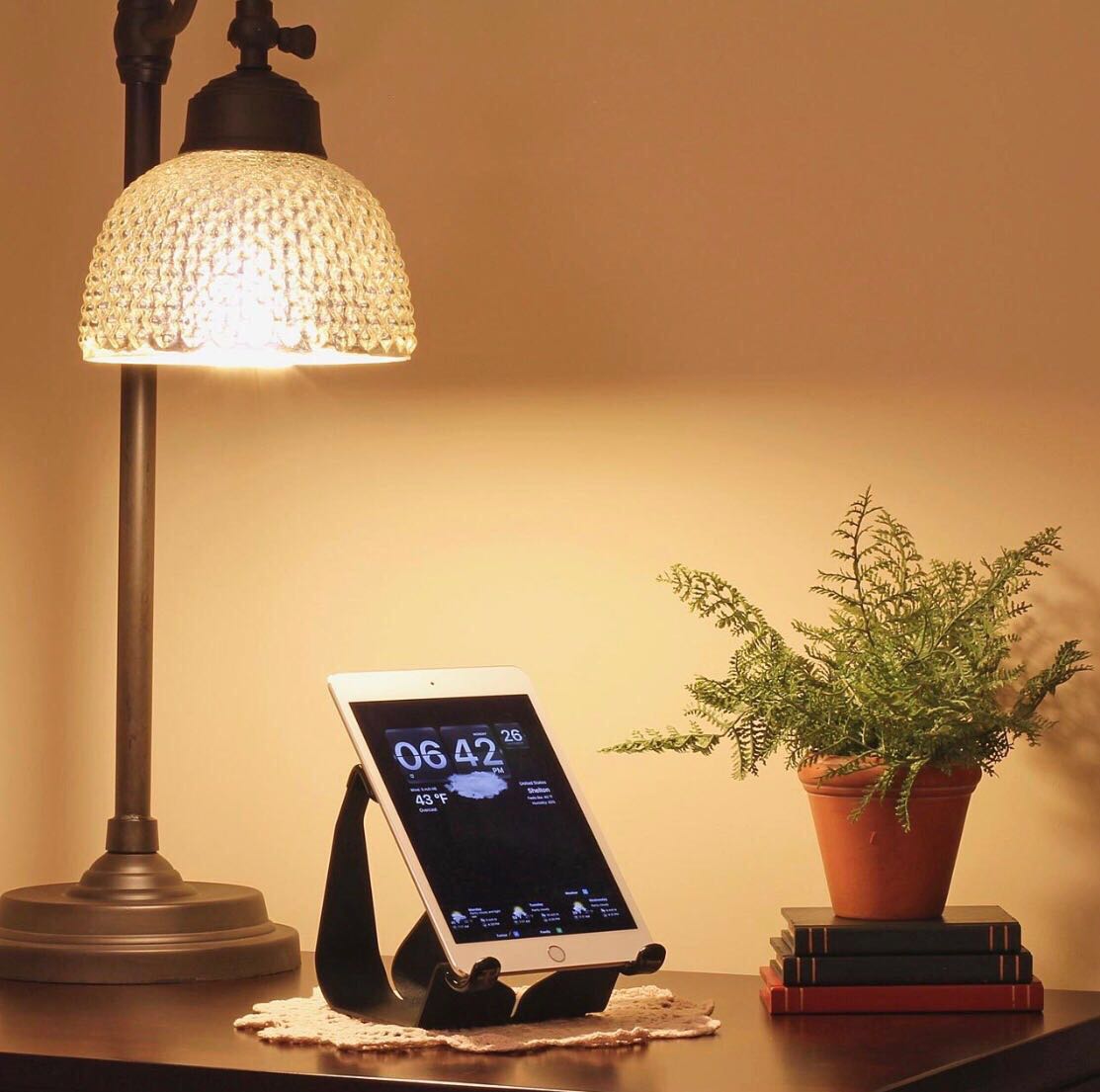Small iPad Tablet Stand Black